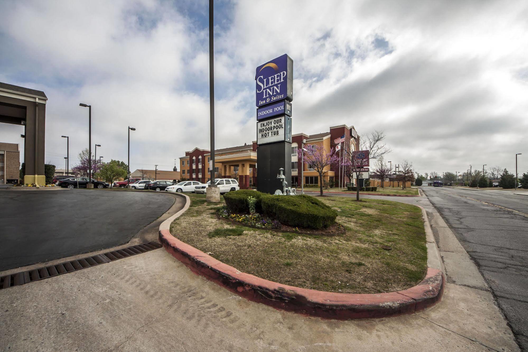 Sleep Inn And Suites Central / I-44 Tulsa Exterior photo